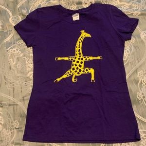 Giraffe Atheltic yoga tshirt